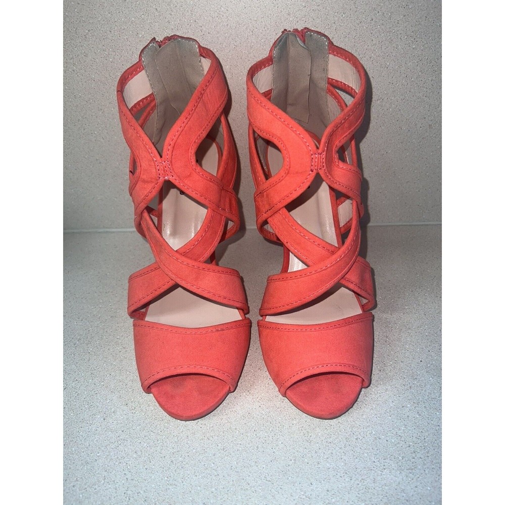 👠 Beautiful Coral Heels Size 8 (Worn Once)